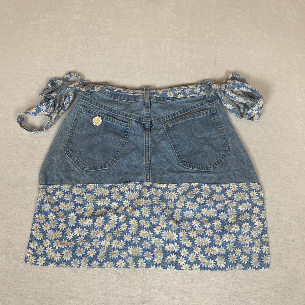 Upcycled Denim Apron Lee Jeans Handmade Half Apron Daisy Floral Cottagecore